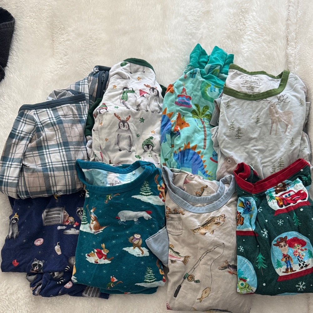 8 pairs of bamboo pajamas.